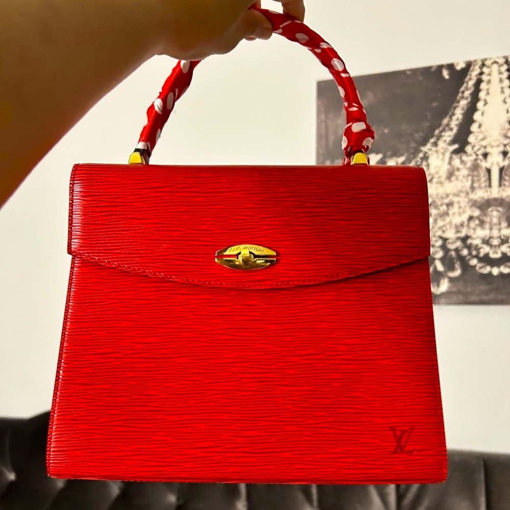 🔥LV Malesherbes Epi (giftable condition)